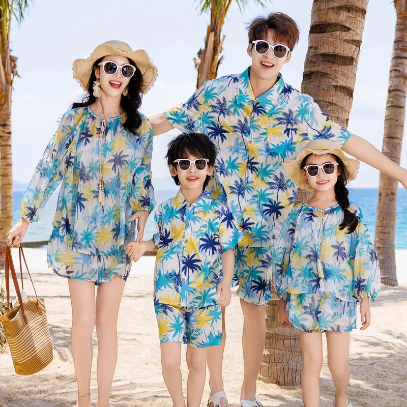 Plant Parental - Family Vacation Look Matching Outfits Holiday