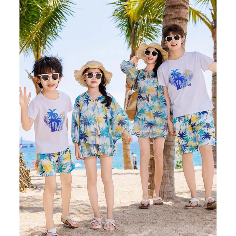 Family Vacation Look Matching  - Plant Parental recension och pris